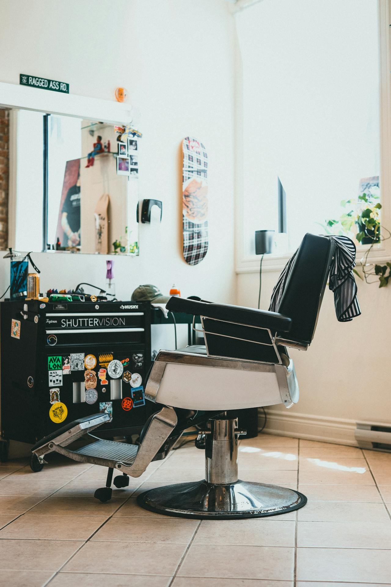 Mens Salon